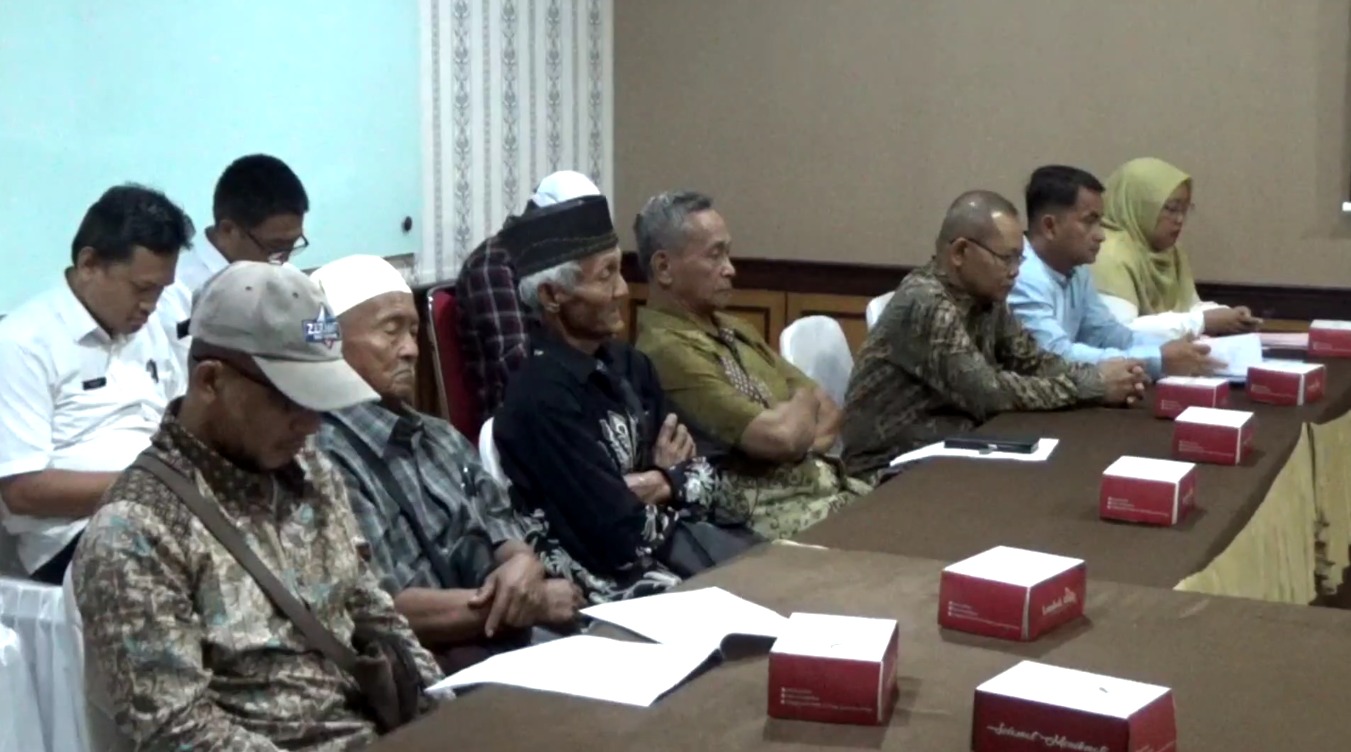 WARGA PALIHAN MINTA KEJELASAN LAHAN PENGADAAN TANAH KAS DESA