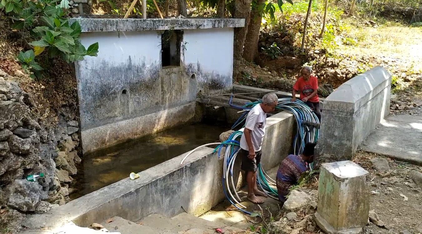 KEMARAU PANJANG, 80 KK DI IMOGIRI KESULITAN AIR BERSIH