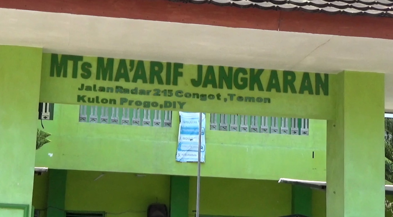 SEJUMLAH SEKOLAH DI TEMON TARIK MAKANAN DARI SISWA