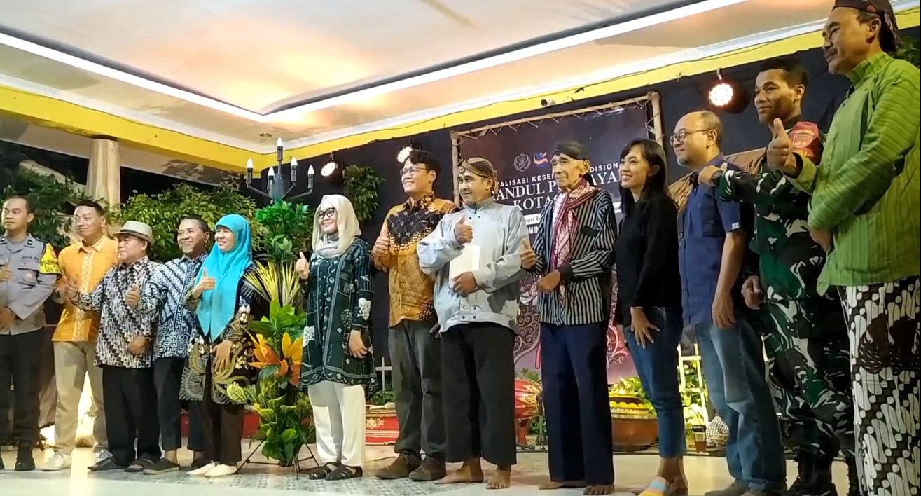 ISI YOGYAKARTA REVITALISASI KESENIAN SRANDUL PURBAYAN