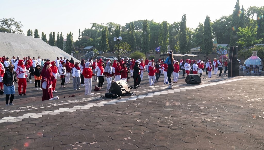 MERIAH, SARIHARJO FUN WALK DI MONJALI