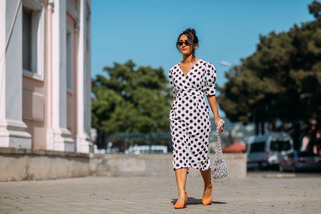 POLKADOT HADIRKAN SENTUHAN KLASIK DALAM GAYA FASHION KEKINIAN