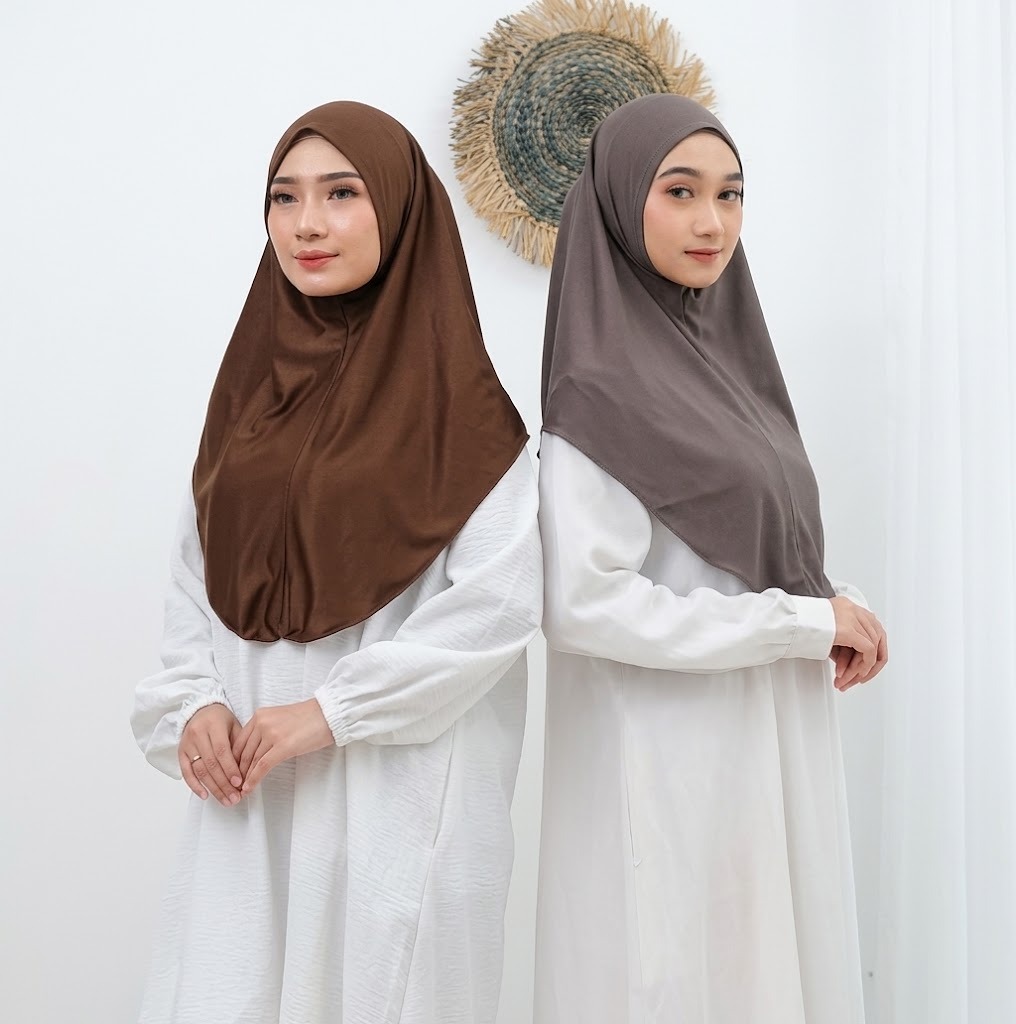 MENINGKATNYA PENGGUNAAN KERUDUNG BERGO INSTAN DI KALANGAN PEREMPUAN