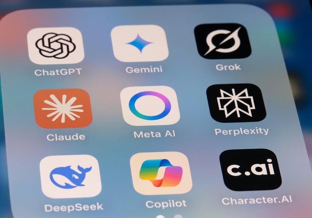 ALASAN UTAMA CHATGPT LEBIH BANYAK DIPILIH DIBANDINGKAN PLATFORM ARTIFICIAL INTELLIGENCE LAINNYA