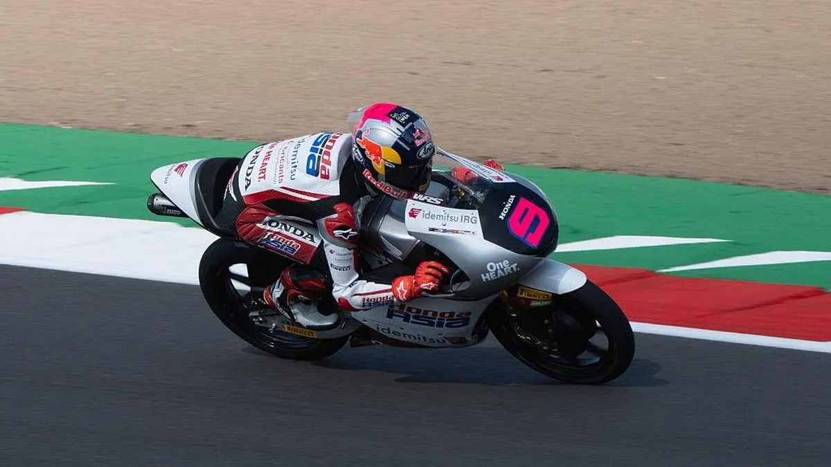 TAMPIL DI KANDANG, VEDA EGA PRATAMA AMANKAN POSISI 10 BESAR FP1 MOTO3 MANDALIKA 2026