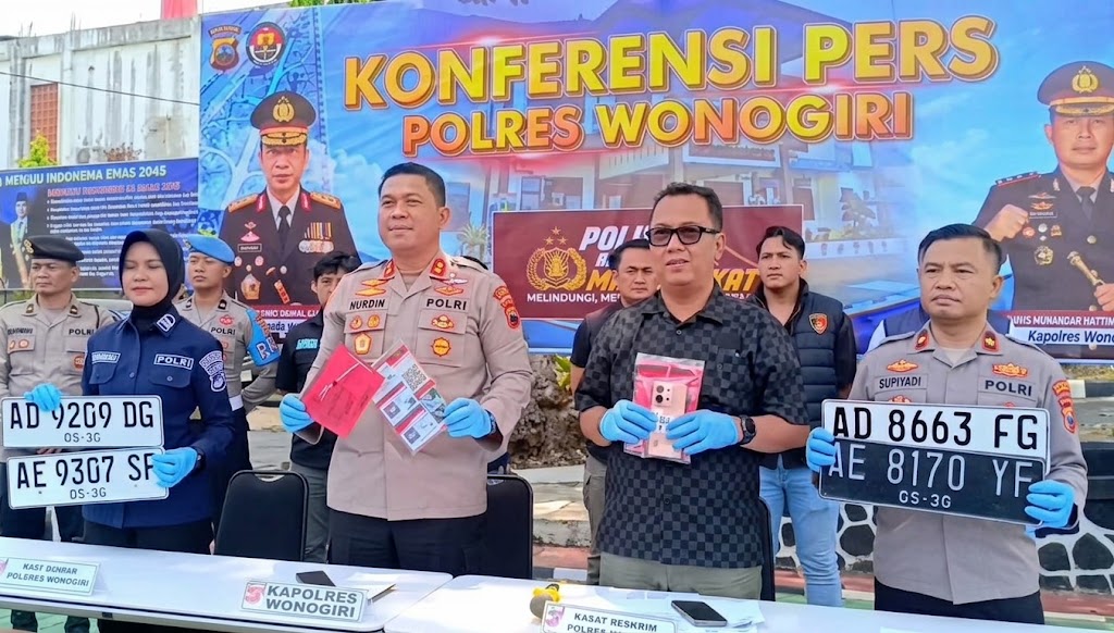 POLISI TANGKAP PENCURI TIANG WIFI LINTAS DAERAH