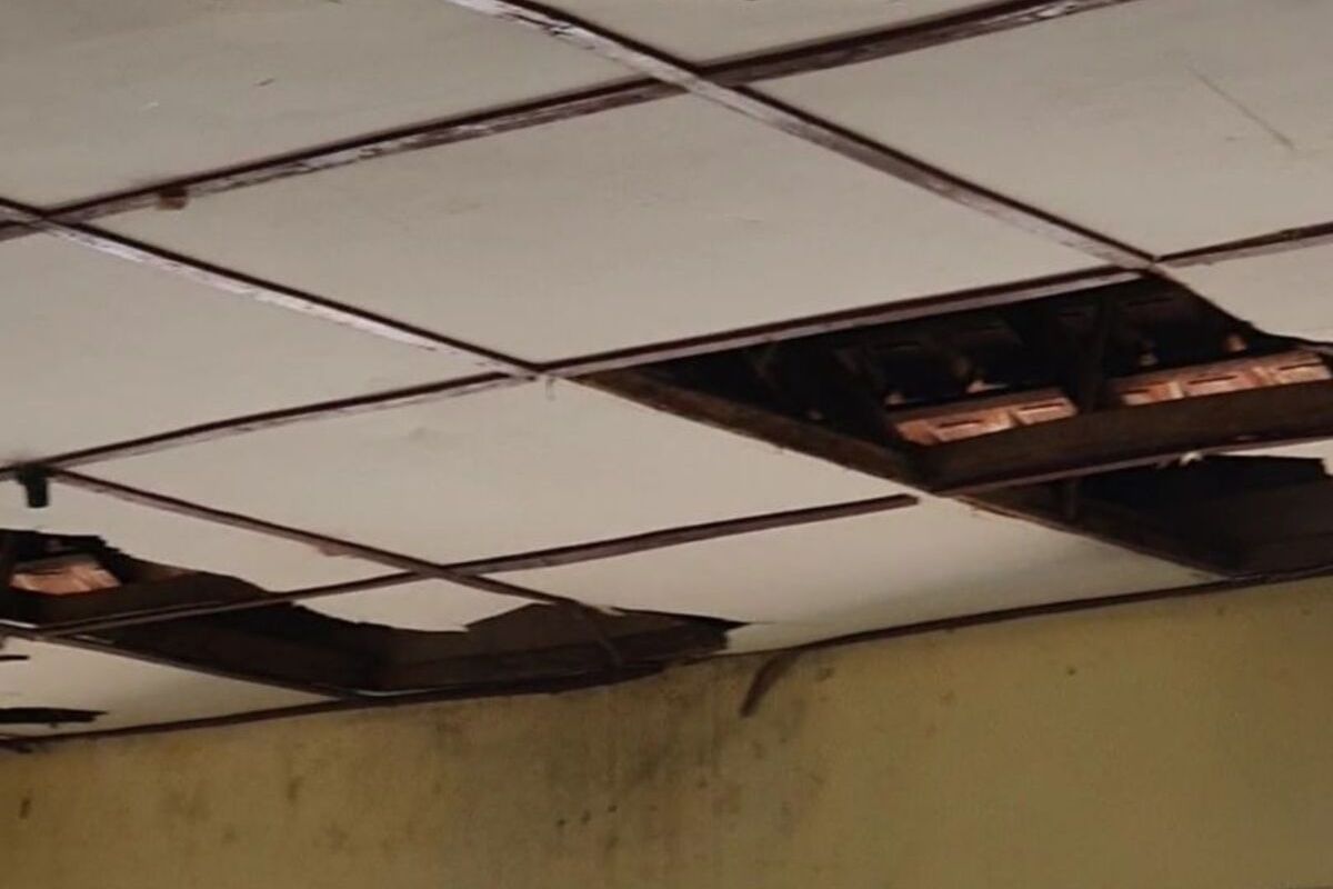 KONDISI MEMPRIHATINKAN SDN PLAYEN VI GUNUNGKIDUL: DARI TIANG AMBROL HINGGA MINIMNYA DANA BOS