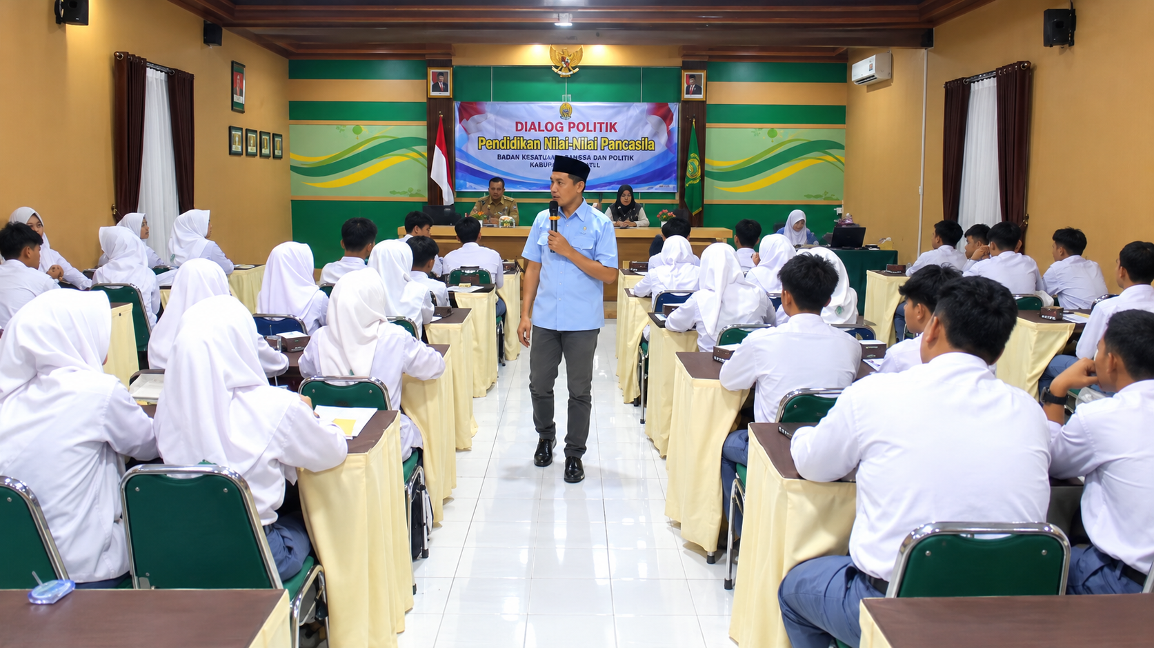 KESBANGPOL BANTUL SOSIALISASIKAN NILAI-NILAI PANCASILA KEPADA PELAJAR