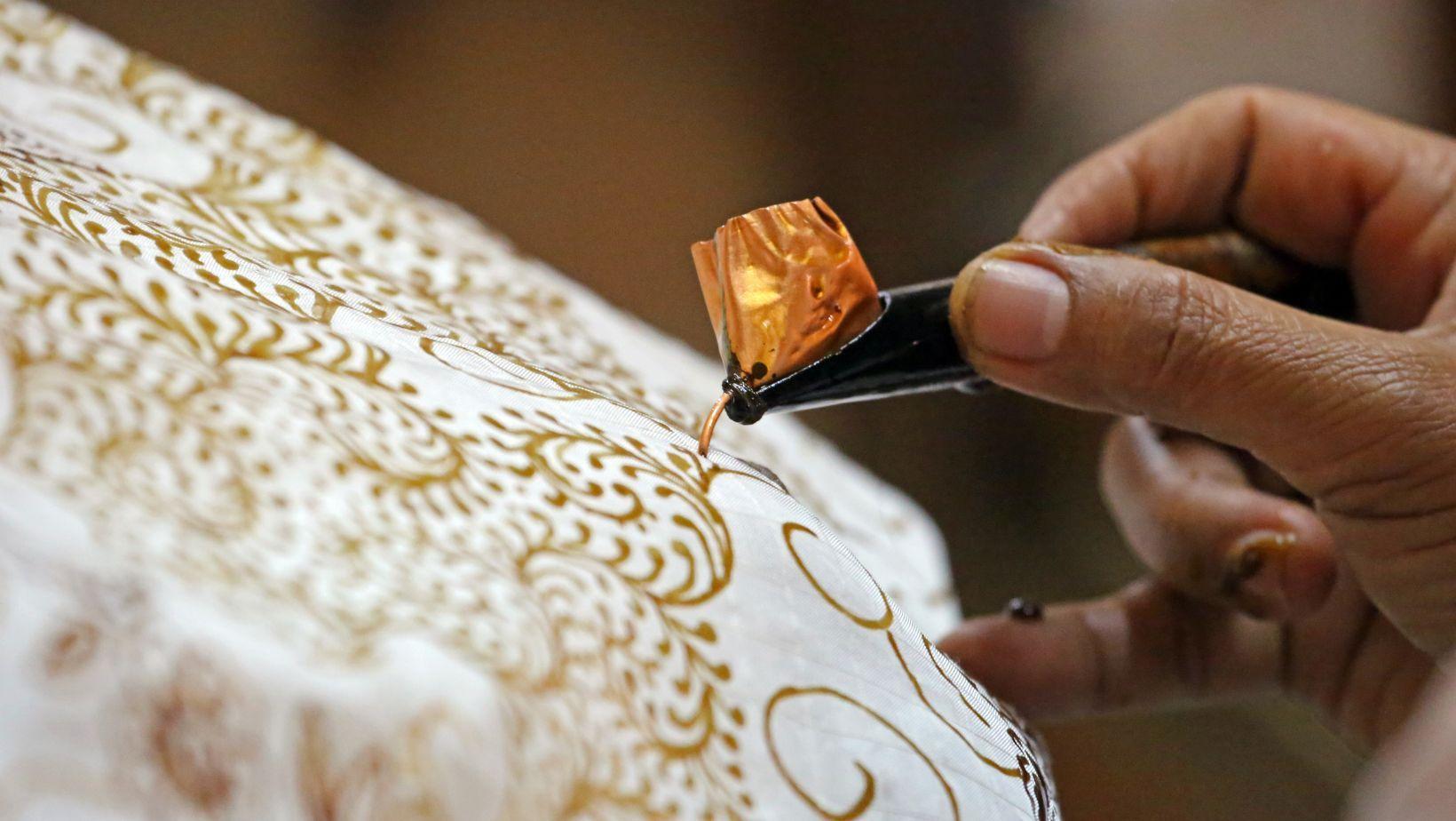 BATIK YOGYAKARTA, KEINDAHAN MOTIF YANG MENYIMPAN FILOSOFI KEHIDUPAN