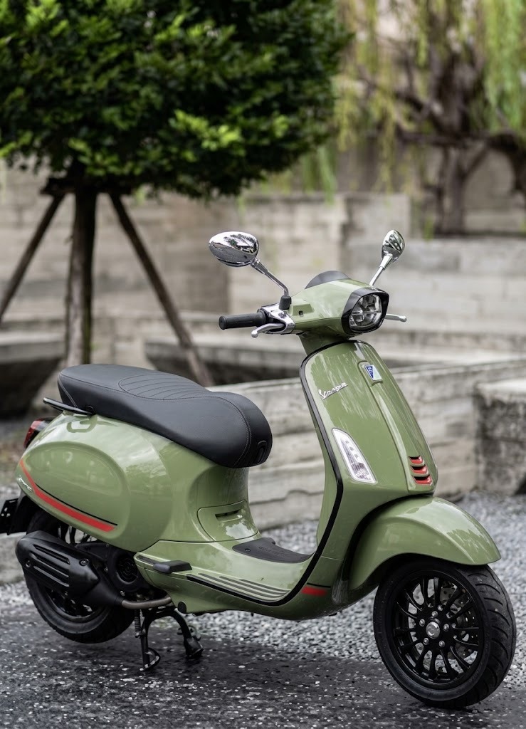 IKON BARU KAUM URBAN MENJELAJAH RUANG KOTA BERSAMA VESPA S 150