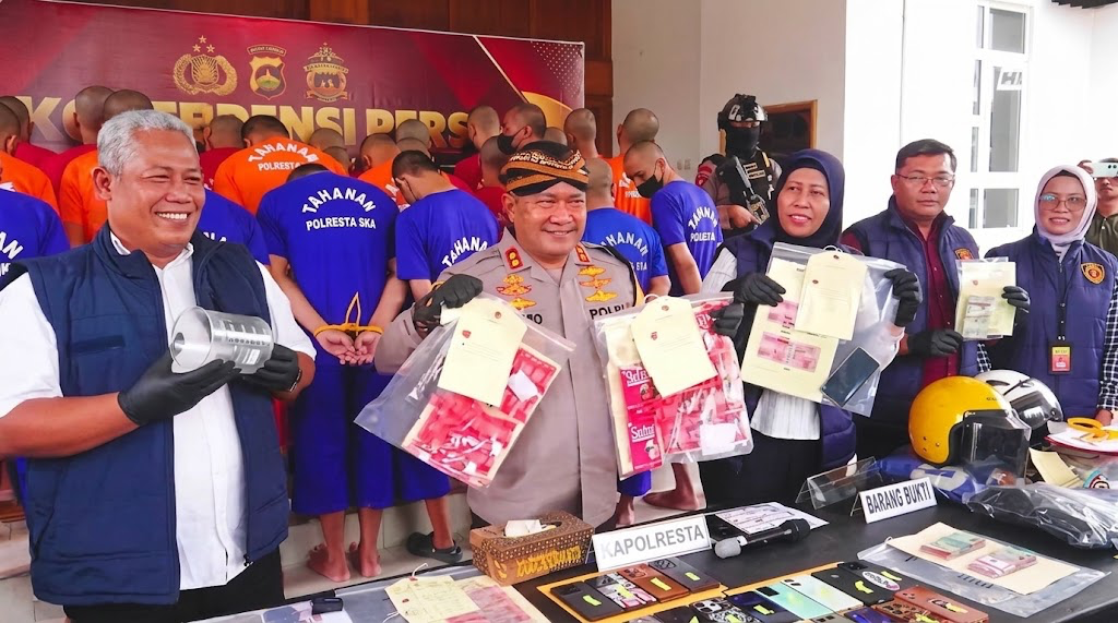 POLISI BONGKAR PROSTITUSI ANAK DI SOLO, 14 ORANG JADI TERSANGKA